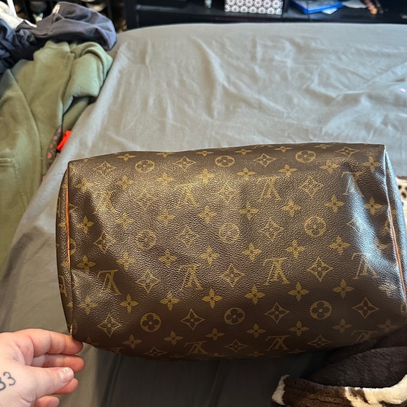 Louis Vuitton Speedy 30 Monogram Handbag 👜 - Picture 8 of 16